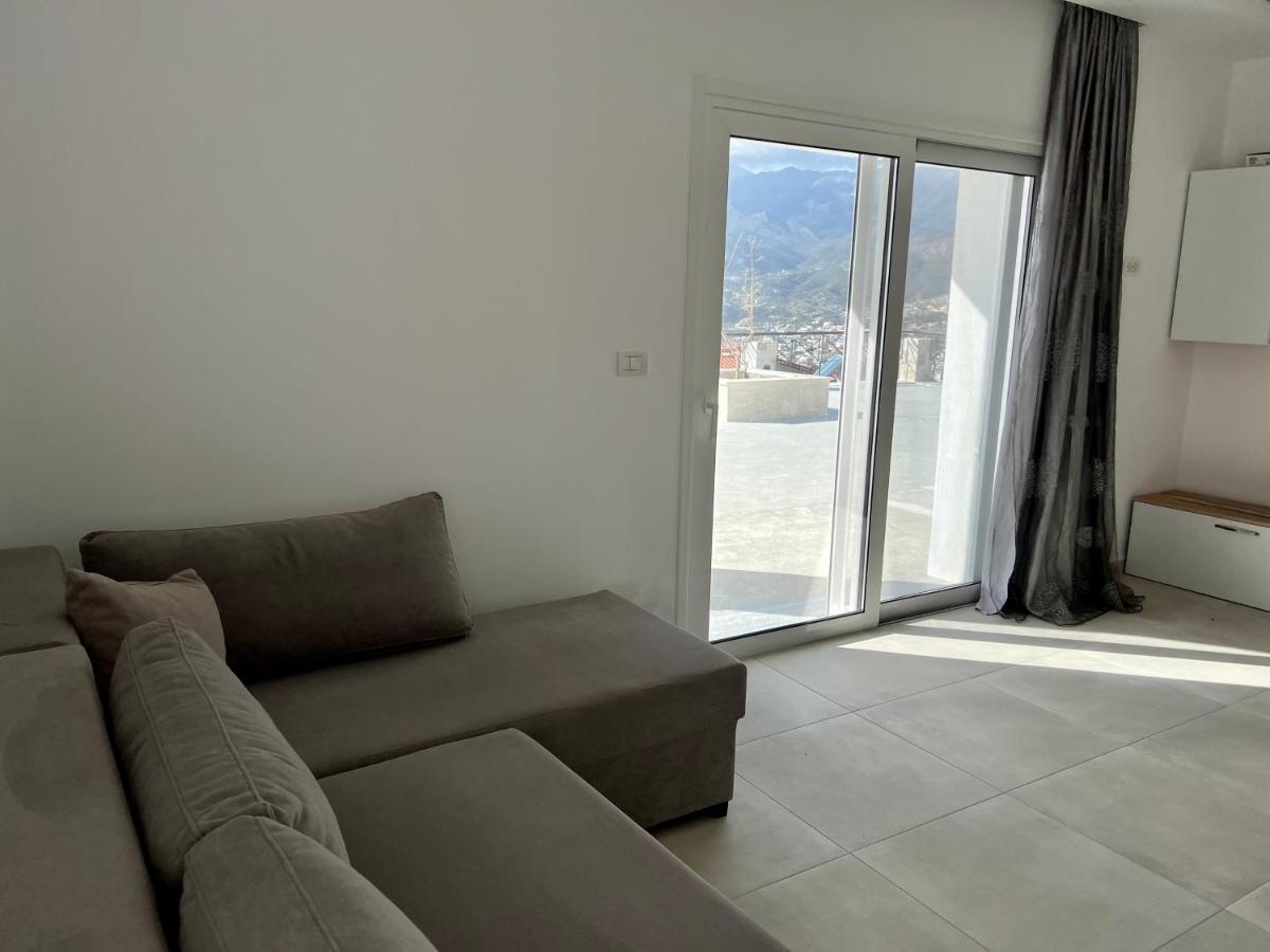 Argileos Appartement Himare Buitenkant foto